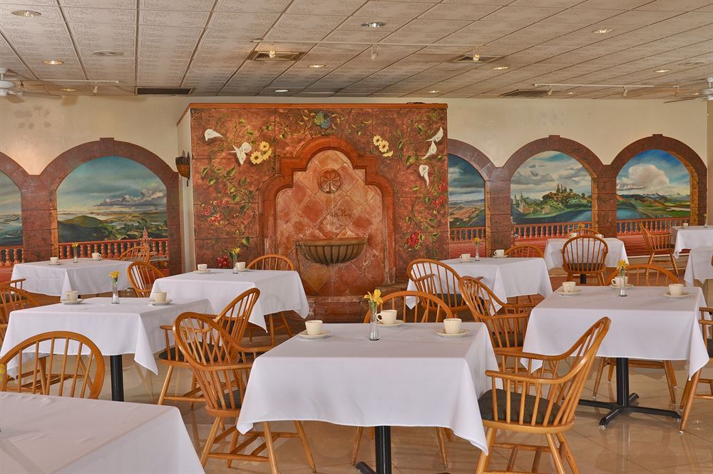 Clarion Inn Near Mcallen Airport Exterior foto